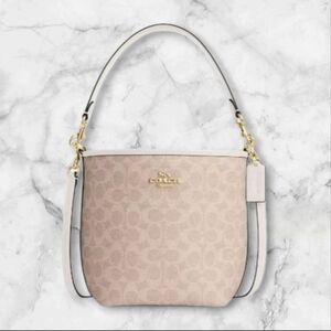 Coach City Bucket Bag In Signature Canvas